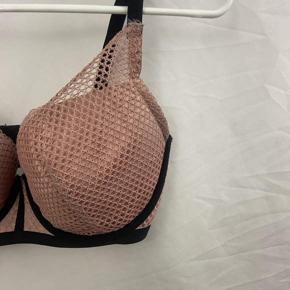Victoria’s Secret Plunge Nude Fishnet Black 34DDD Bra - Picture 2 of 10